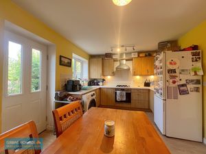 Kitchen/Diner- click for photo gallery